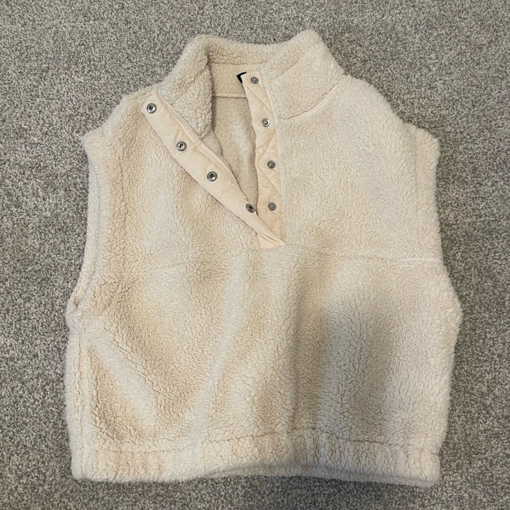 Divided Cream Sherpa Snap Popover Vest